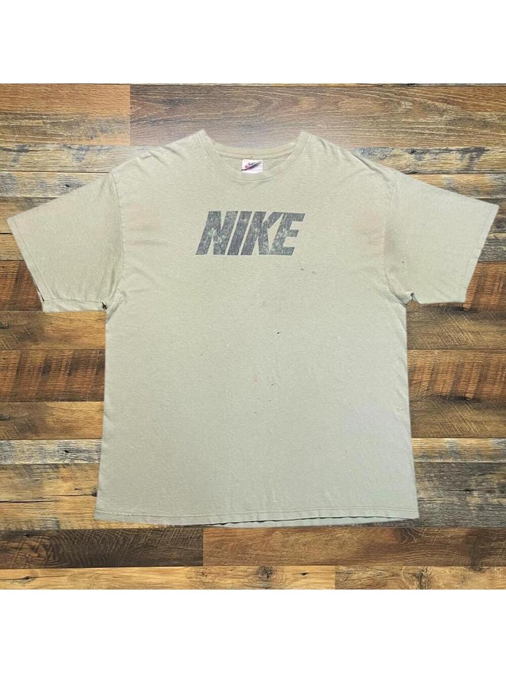 Vintage 90s Nike Men’s XL Sage Green Spell Out Center Logo Made in USA.
